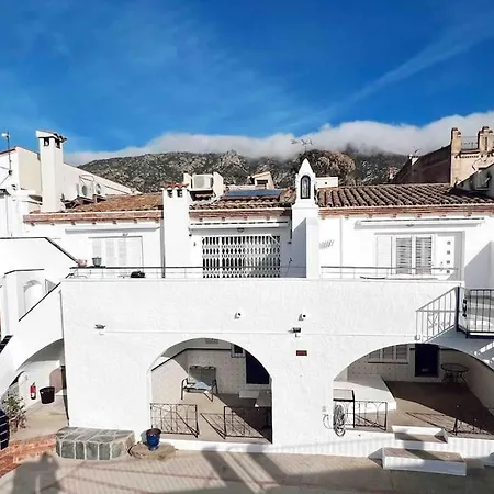 בית נופש Casa Con Piscina Y Vistas Al Mar - Macau
